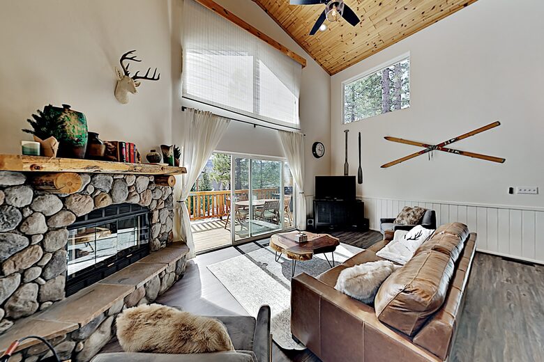 Cabin by the Lake | Gilner Point | Private Hot Tub - Big Bear Lake, California