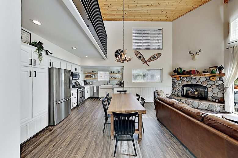 Cabin by the Lake | Gilner Point | Private Hot Tub - Big Bear Lake, California