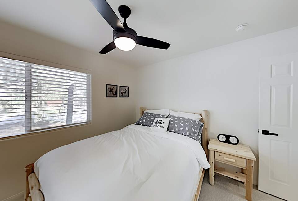 Cabin by the Lake | Gilner Point | Private Hot Tub - Big Bear Lake, California