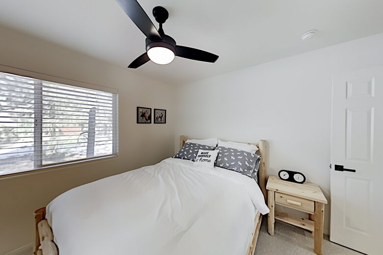 Cabin by the Lake | Gilner Point | Private Hot Tub - Big Bear Lake, California