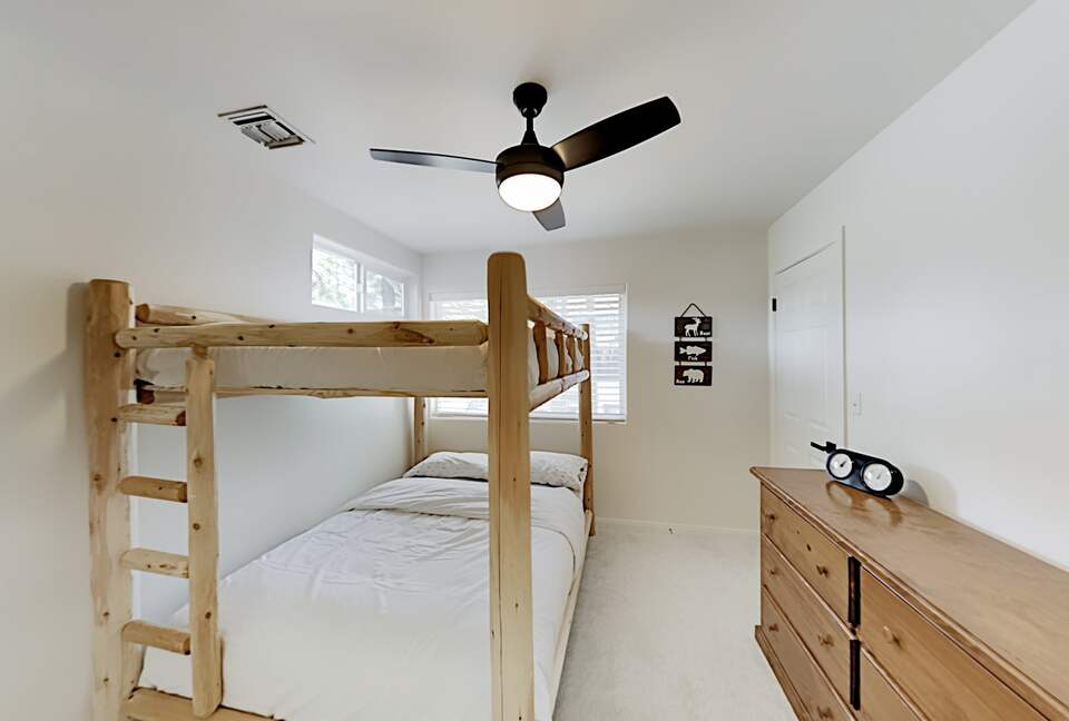 Cabin by the Lake | Gilner Point | Private Hot Tub - Big Bear Lake, California