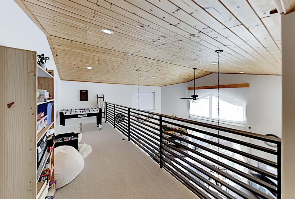 Cabin by the Lake | Gilner Point | Private Hot Tub - Big Bear Lake, California