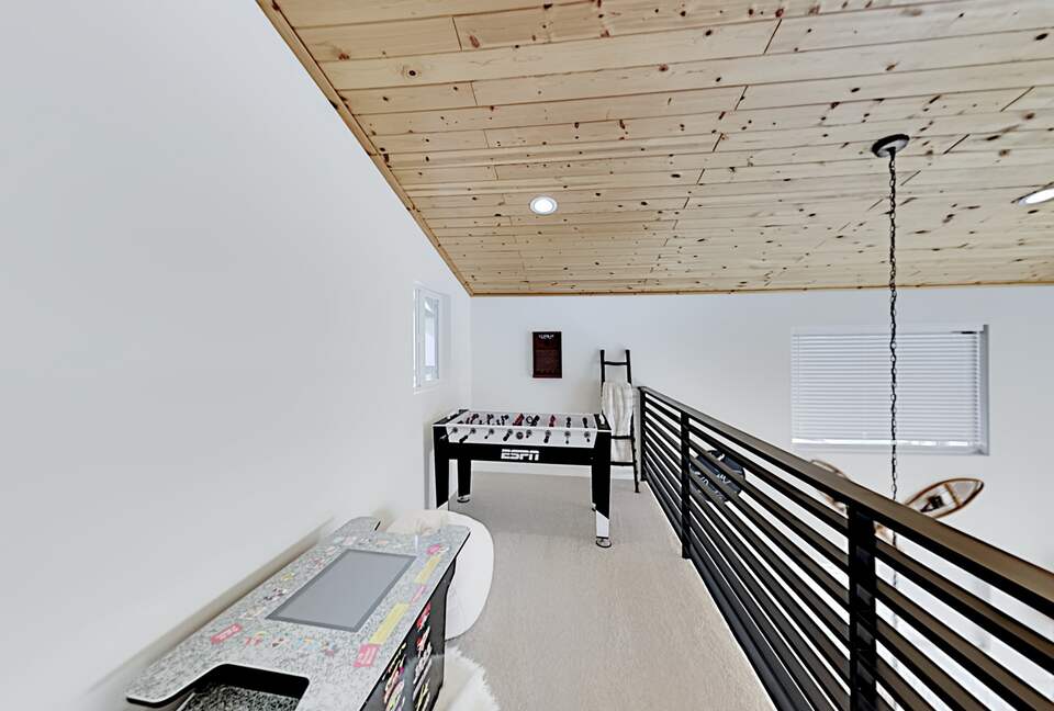 Cabin by the Lake | Gilner Point | Private Hot Tub - Big Bear Lake, California