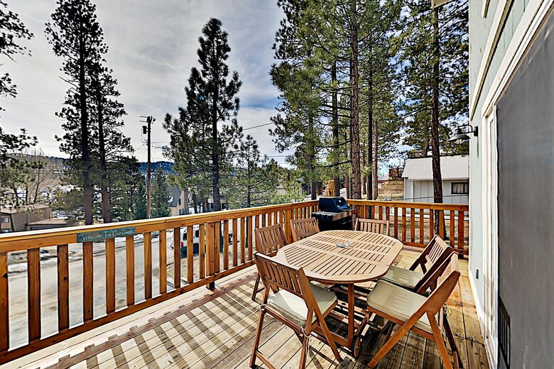 Cabin by the Lake | Gilner Point | Private Hot Tub - Big Bear Lake, California