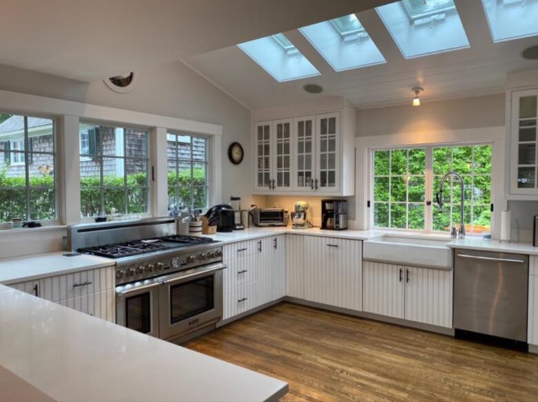 Vineyard Time - Edgartown, Massachusetts