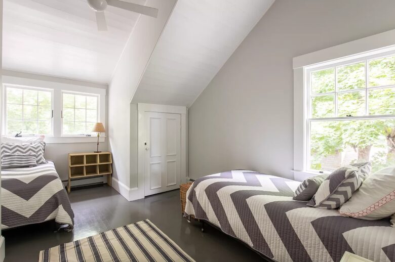 Vineyard Time - Edgartown, Massachusetts