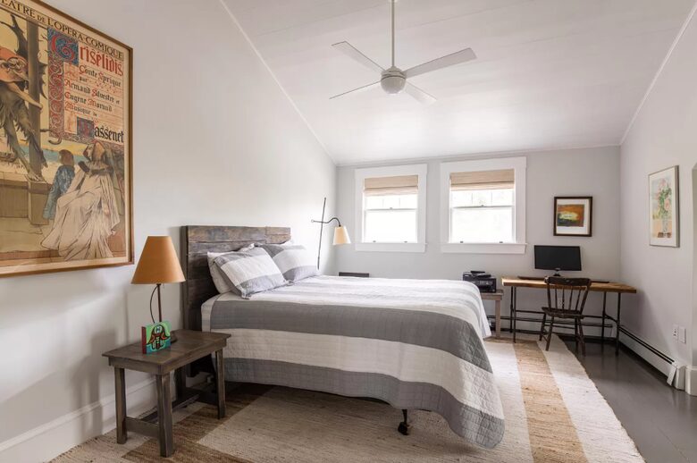 Vineyard Time - Edgartown, Massachusetts