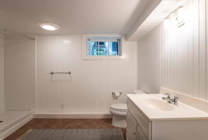 Vineyard Time - Edgartown, Massachusetts