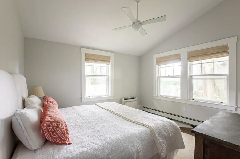 Vineyard Time - Edgartown, Massachusetts