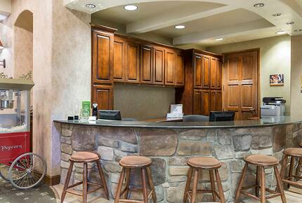 Home exchange at The Club at Big Bear Village, lobby registration