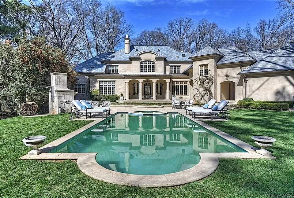 Home exchange in Charlotte NC, 5 bedroom 7 bath sleeps 11