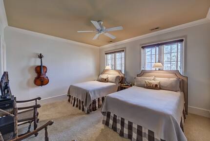 Charlotte Château - Charlotte, North Carolina