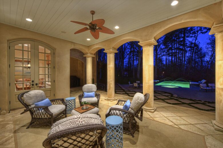 Charlotte Château - Charlotte, North Carolina