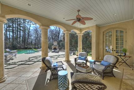 Charlotte Château - Charlotte, North Carolina