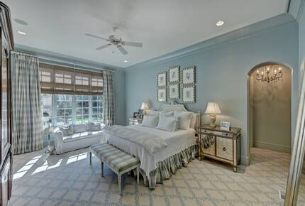 Charlotte Château - Charlotte, North Carolina