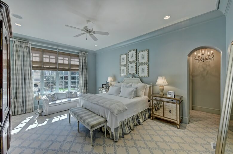 Charlotte Château - Charlotte, North Carolina