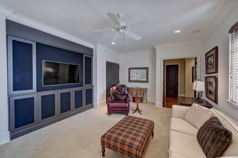 Charlotte Château - Charlotte, North Carolina