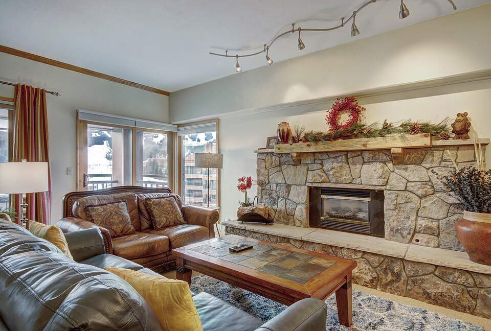Village at Breckenridge - Ski-In/Ski-Out Peak 9 - Breckenridge, Colorado