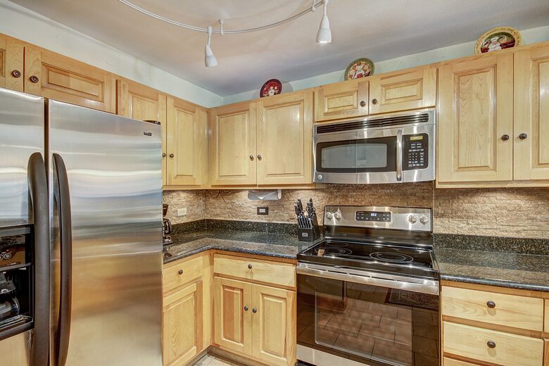 Village at Breckenridge - Ski-In/Ski-Out Peak 9 - Breckenridge, Colorado