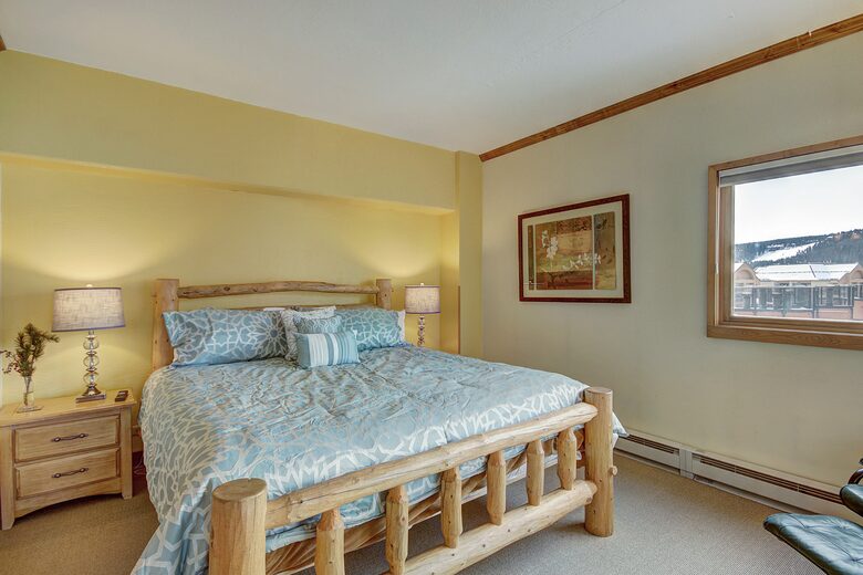 Village at Breckenridge - Ski-In/Ski-Out Peak 9 - Breckenridge, Colorado