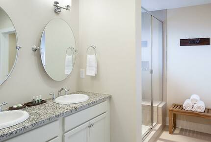 Club Lodges at Trillium — 2 BR Villa - Cashiers, North Carolina