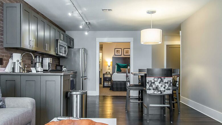 Home exchange, the Studio Homes at Ellis Square, kitchen