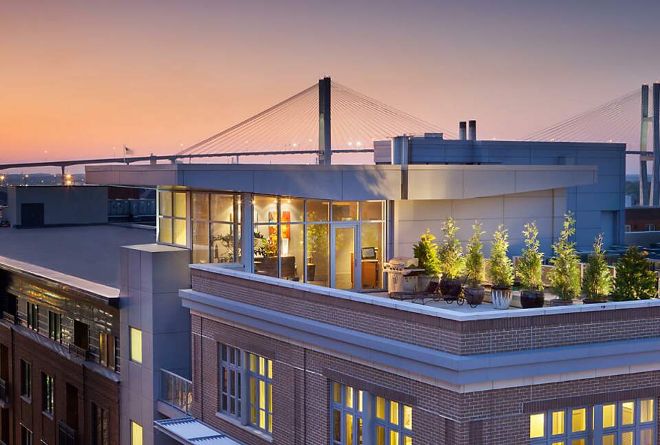 Home exchange at the Studio Homes at Ellis Square, rooftop views