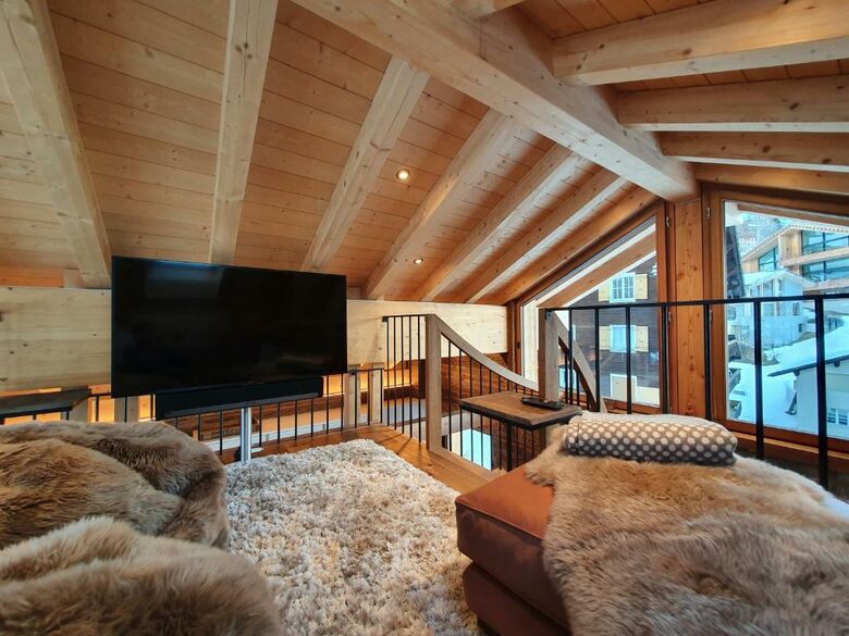Luxury Swiss Chalet Sonnhalde - Saas Fee, Switzerland