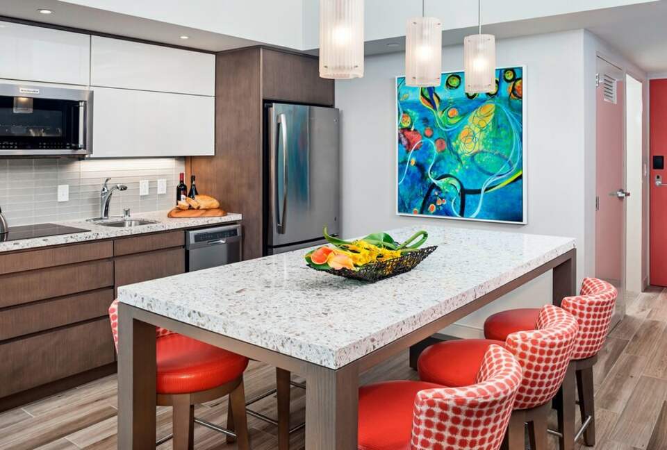 Home exchange in Cancun, lagoon view 2 bedroom villa kitchen