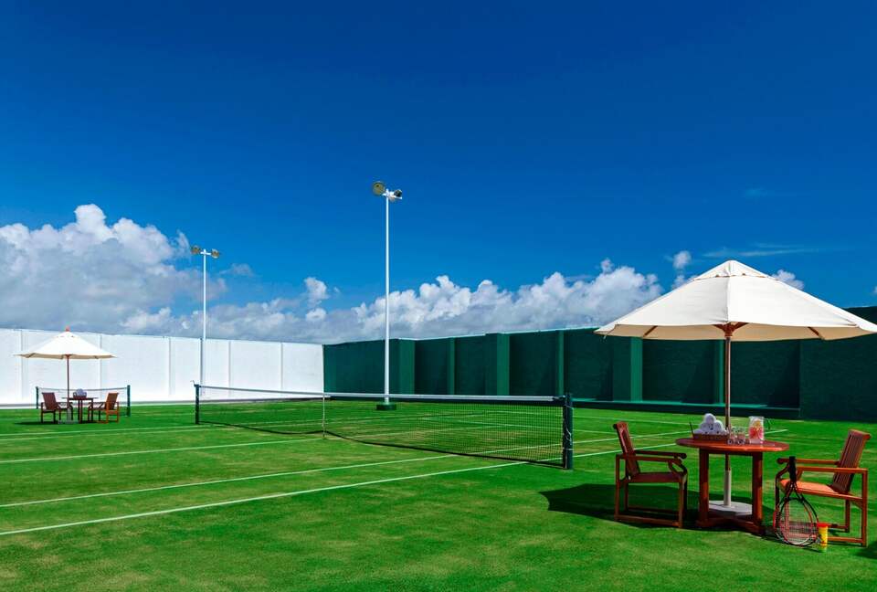 Home exchange in Cancun, tennis courts at The Westin Resort & Spa