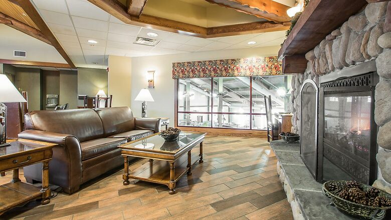 Home exchange in Wisconsin Dells, Christmas Mountain Village lounge