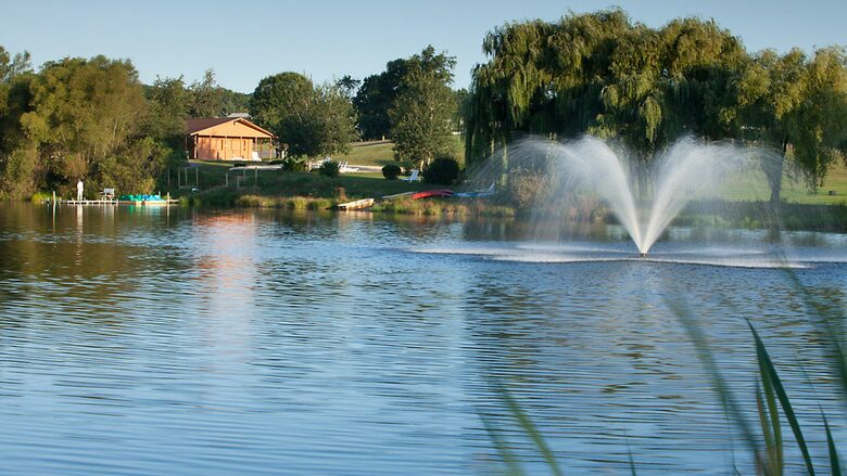 Home exchange at Christmas Mountain Village, canoe & paddleboat rental