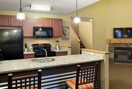 Home exchange in Wisconsin Dells, 2 bedroom deluxe timber kitchen