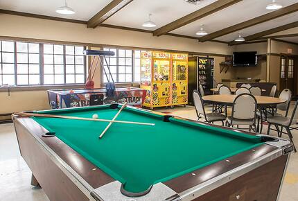 Home exchange at Christmas Mountain Village, billiard game room