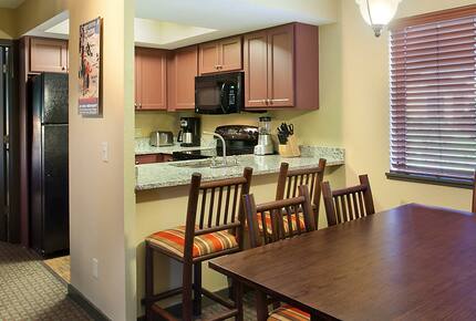 Home exchange at Christmas Mountain Village, 2 bed villa kitchen