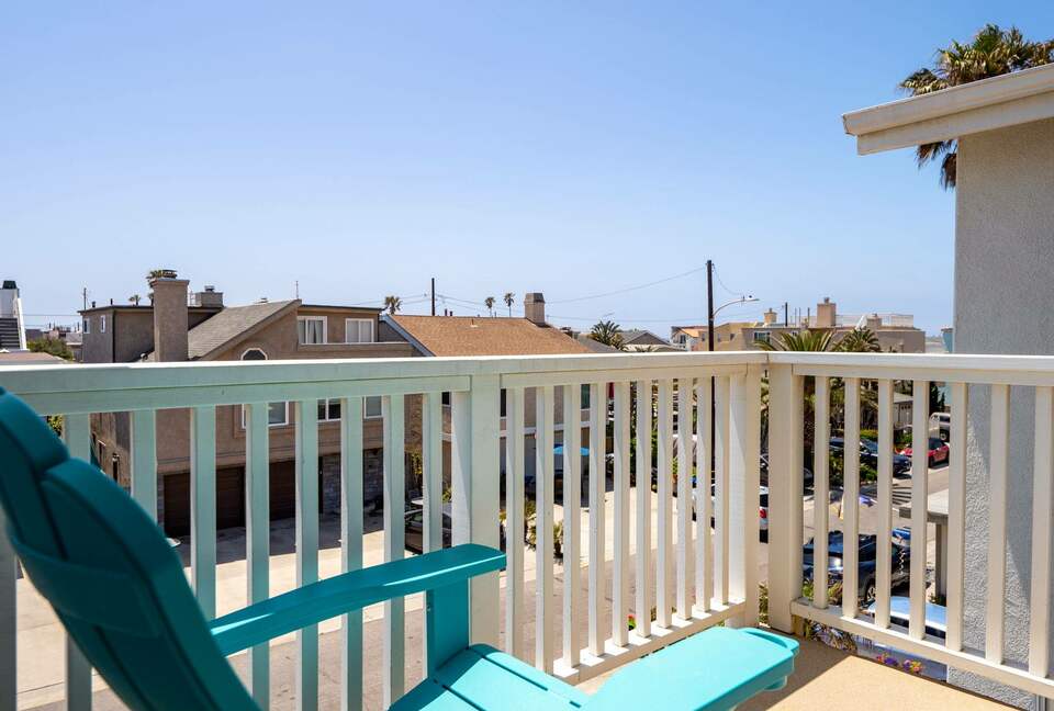 Home exchange in Oxnard CA, master private deck