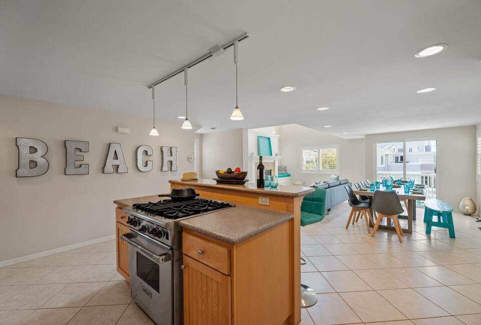 Home exchange in Oxnard CA, open floor plan main living area