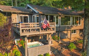 North Carolina Gem Overlooking 18th Green at Hound Ears Country Club - Boone, North Carolina