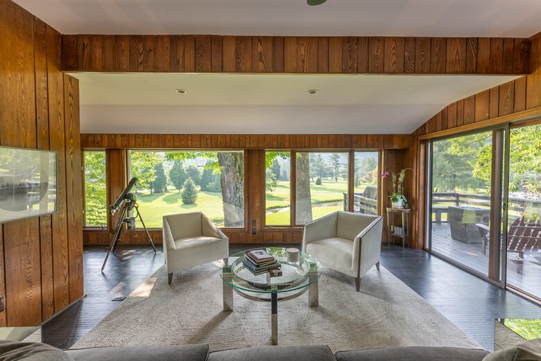 North Carolina Gem Overlooking 18th Green at Hound Ears Country Club - Boone, North Carolina