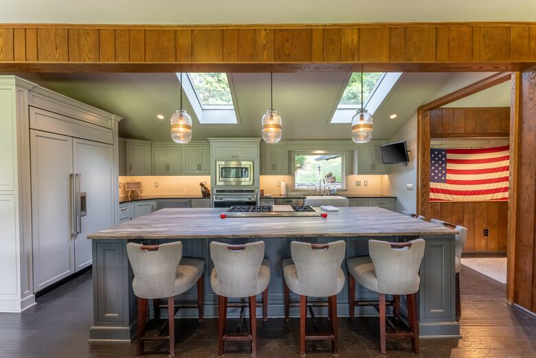 North Carolina Gem Overlooking 18th Green at Hound Ears Country Club - Boone, North Carolina