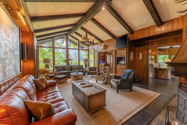 North Carolina Gem Overlooking 18th Green at Hound Ears Country Club - Boone, North Carolina