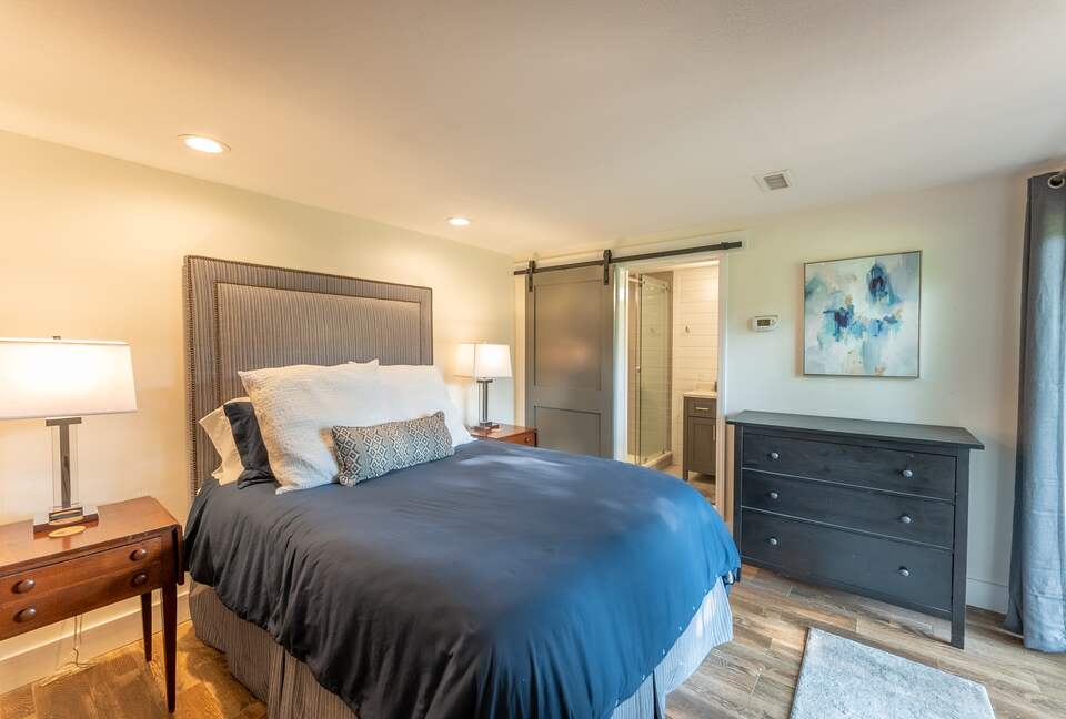 North Carolina Gem Overlooking 18th Green at Hound Ears Country Club - Boone, North Carolina