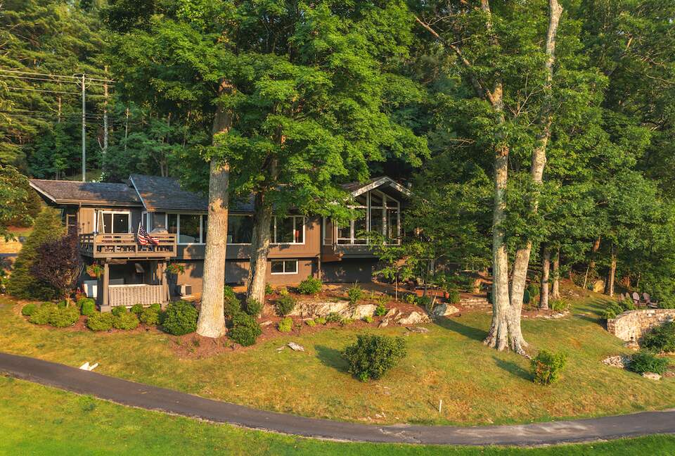 North Carolina Gem Overlooking 18th Green at Hound Ears Country Club - Boone, North Carolina