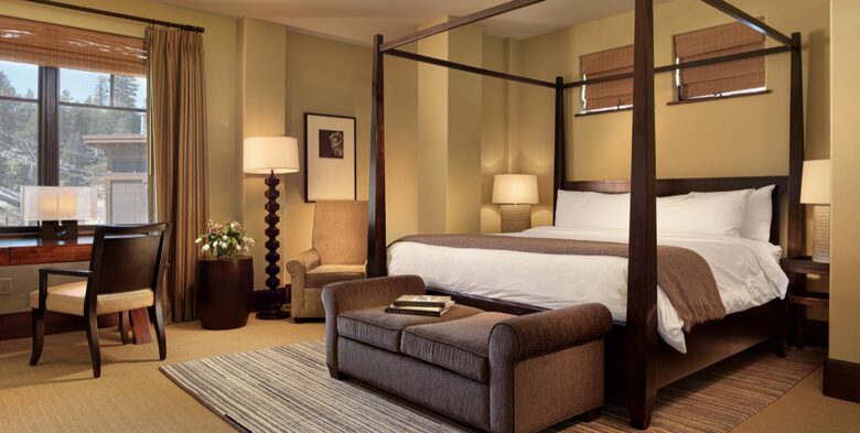 Home exchange in Mammoth Lakes CA, master suite with king-sized bed