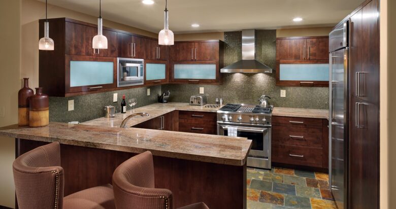 Home exchange in Mammoth Lakes CA, chefs kitchen with stainless steel