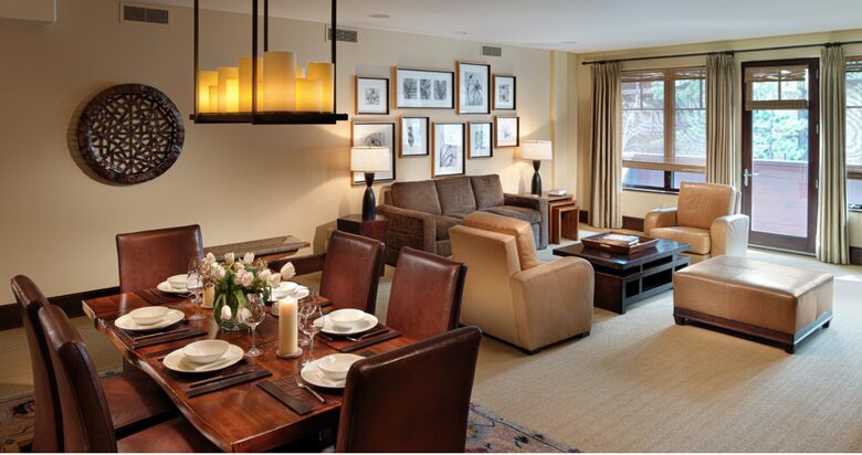 Home exchange in Mammoth Lakes CA, dining area with burnished leather