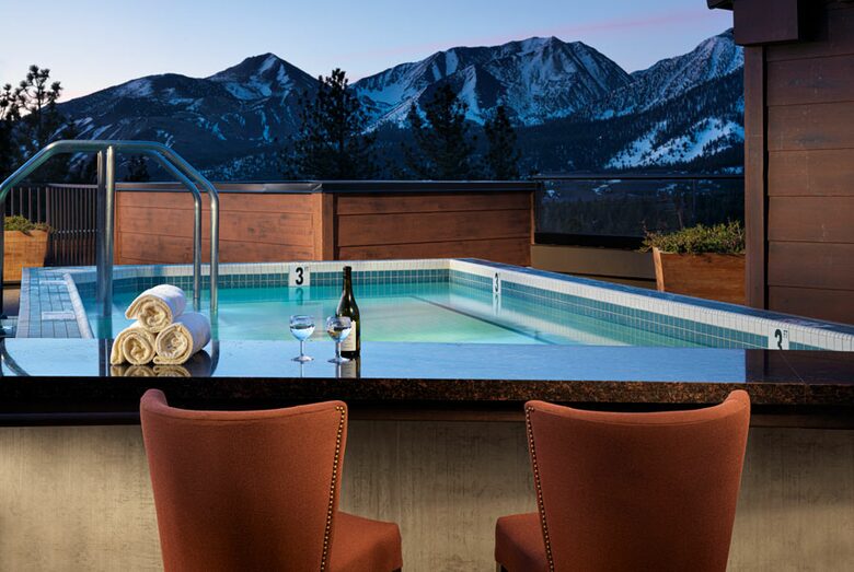 Home exchange in Mammoth Lakes CA, rooftop spa