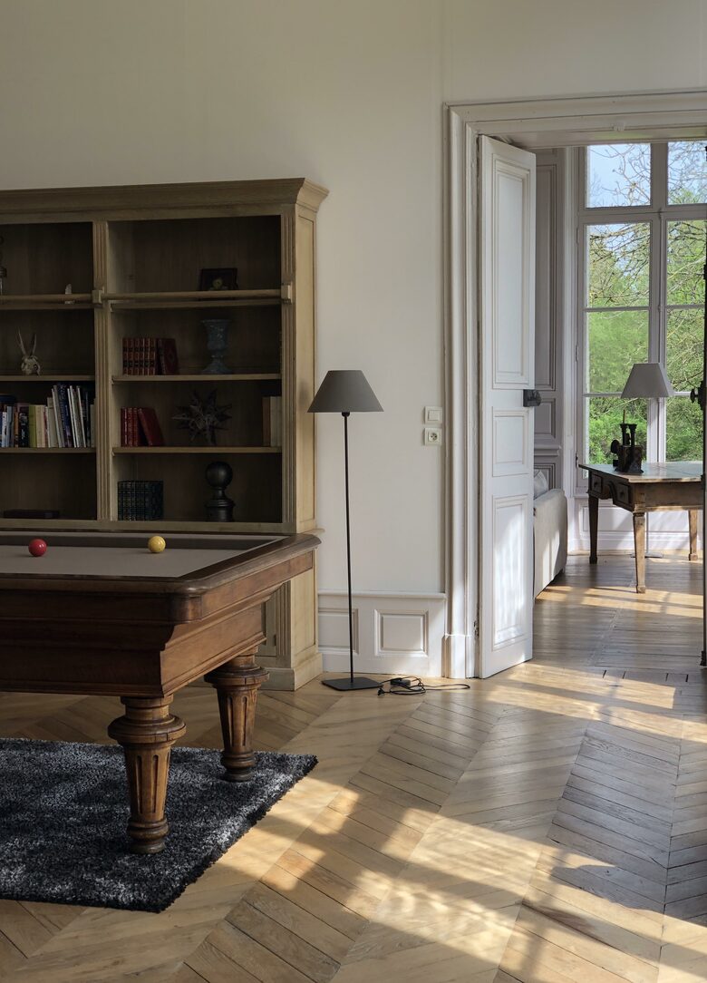 Château d'Isle-sur-Marne (R) - Isle sur Marne, France