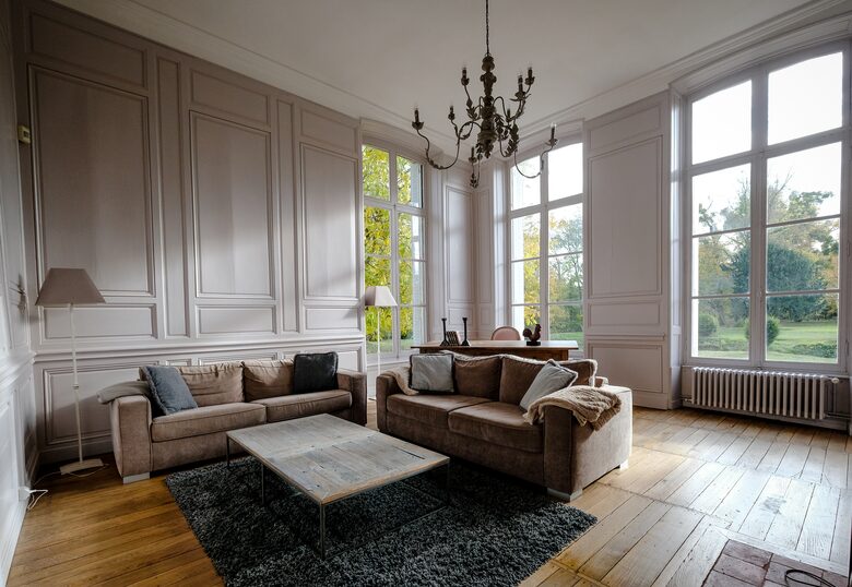 Château d'Isle-sur-Marne (R) - Isle sur Marne, France