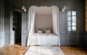 Château d'Isle-sur-Marne (R) - Isle sur Marne, France